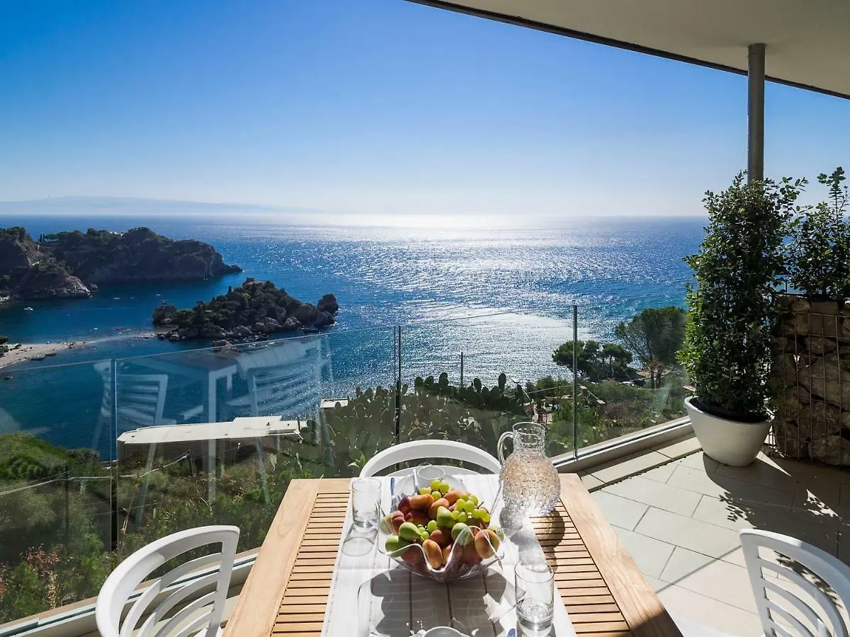 Isola Bella Infinity Suites Taormina 2*,  Itália