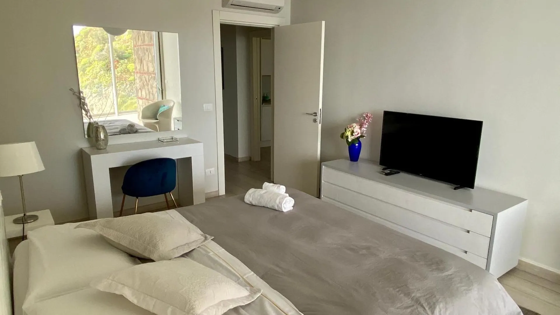 ** Lägenhetshotell Isola Bella Infinity Suites Taormina Italien